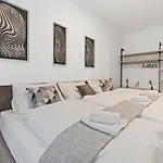 Gt7 Apartments District 9 - Managed By Sky9 Apartments